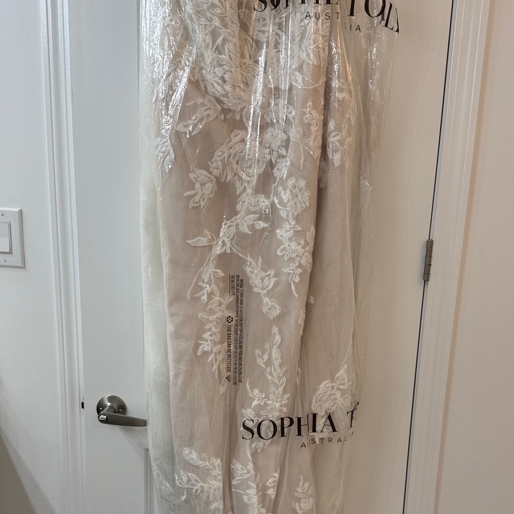 NWT Size 16 Sophia Tolli Wedding Dress Y3160 - Picture 10 of 16